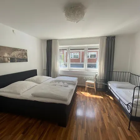 Xxl-cologne Cathedral Apartament *